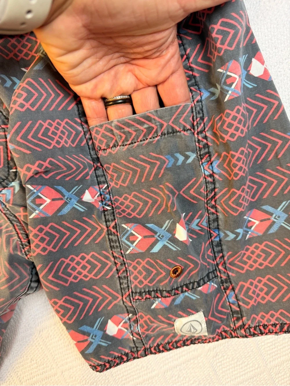 Y2K Volcom Cinch Fly Boardshorts Sz 29 Surf Geometric Print Swim Trunks Vintage